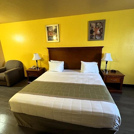 Quality Inn & Suites Mcalester On Hwy 69 & Us 75 Esterno foto